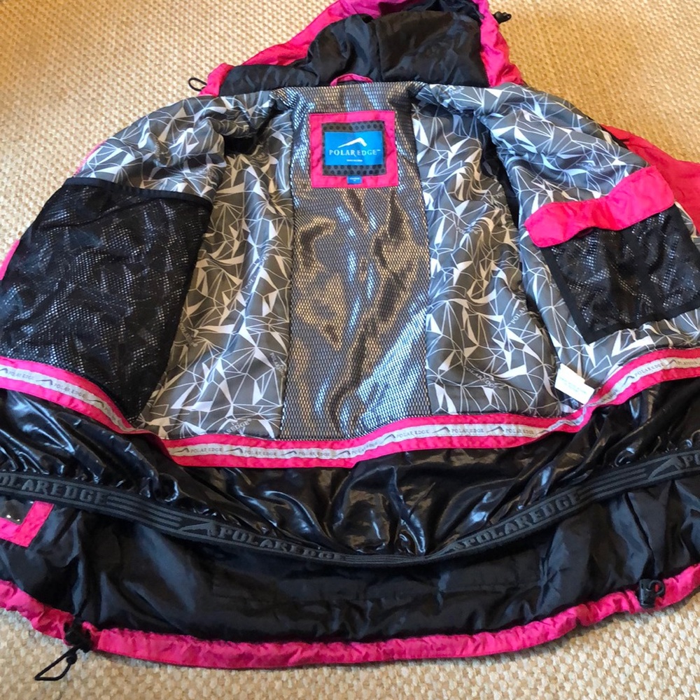 Snow Jacket - Picture 6 of 13